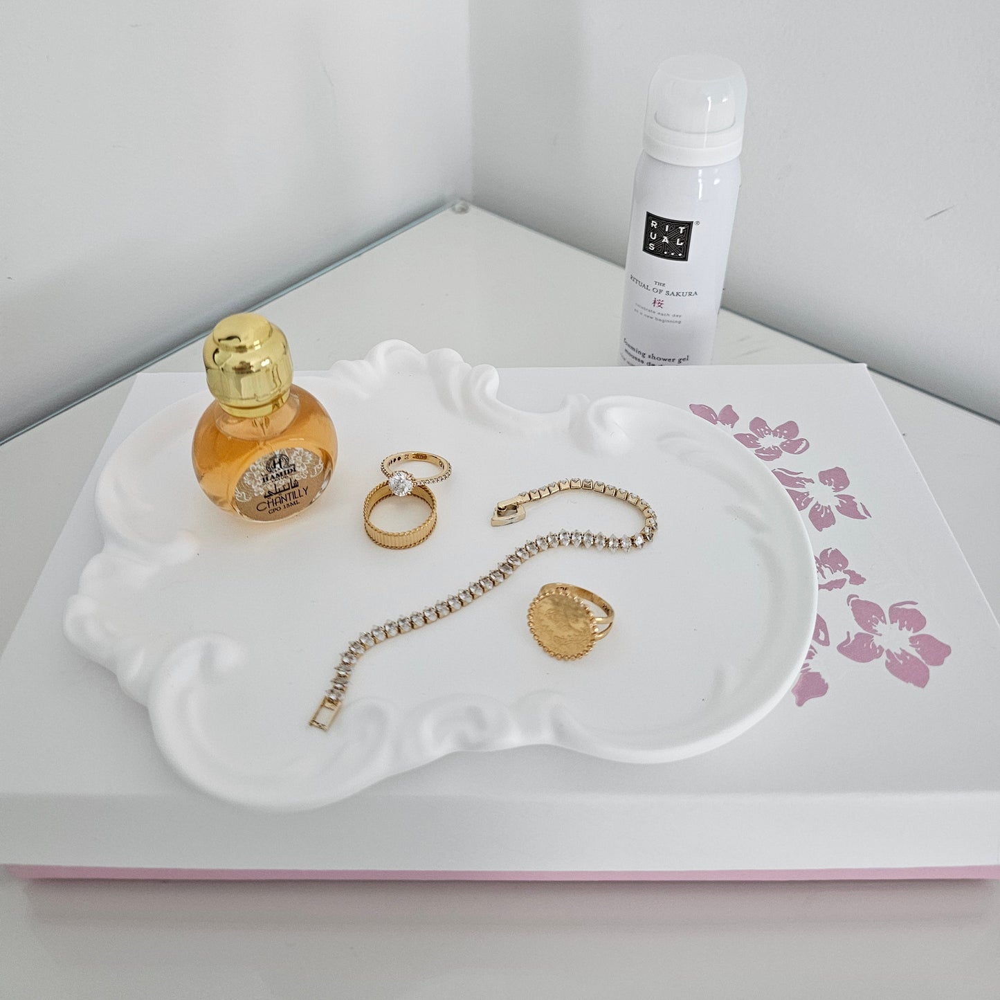 Plateau Céramique à Bijoux – Décoration Florale