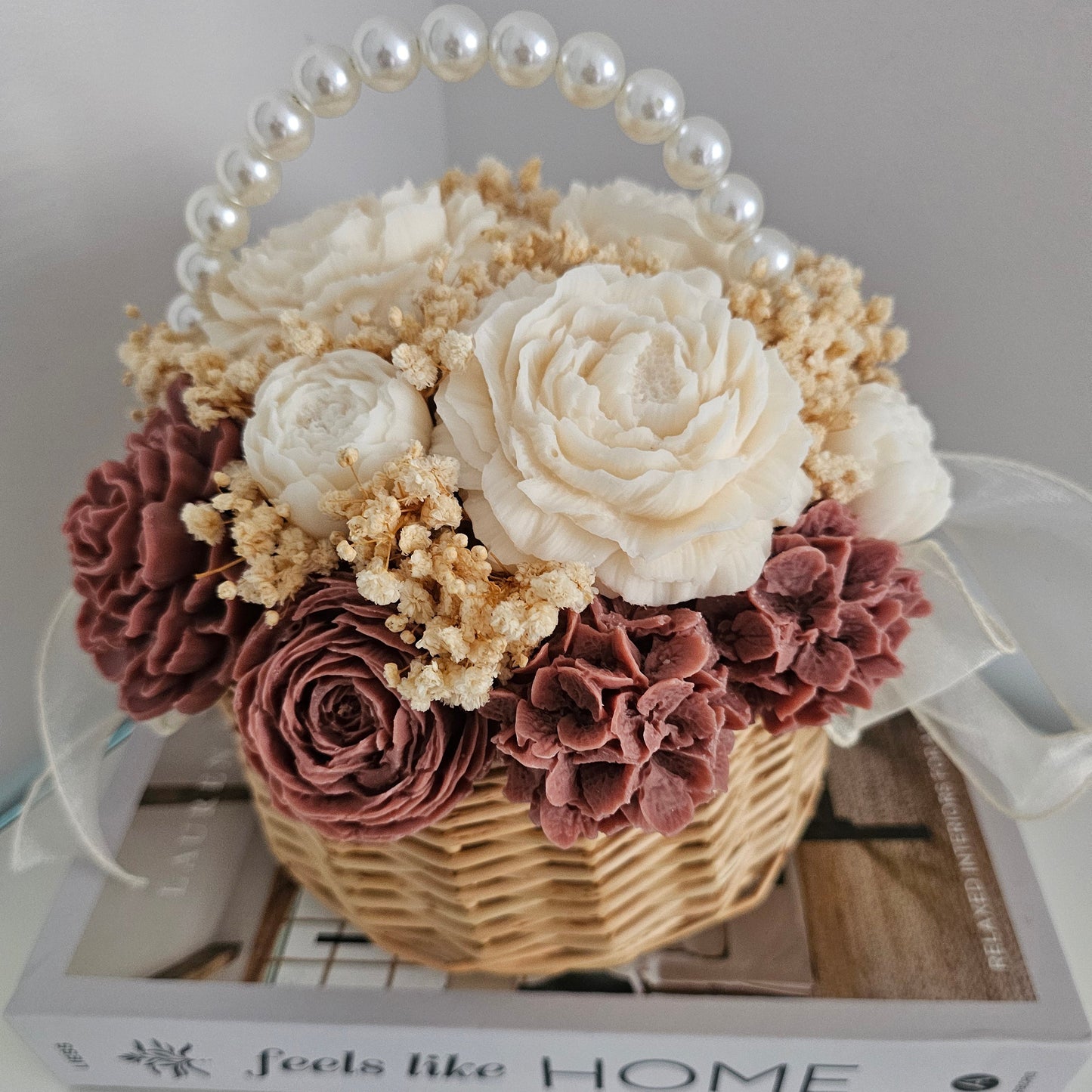 Panier de Fleurs Séchées Perles – Blanc & Rose Poudré