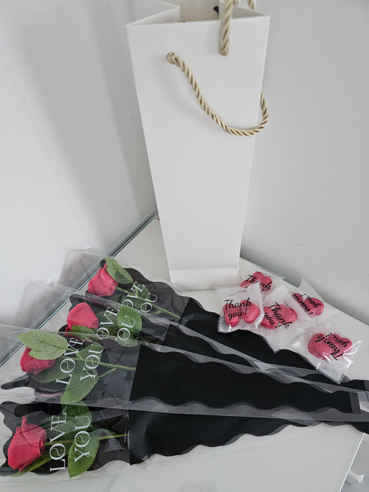 Rose à l’unité🌹 (sac,rose,fondants)tout compris